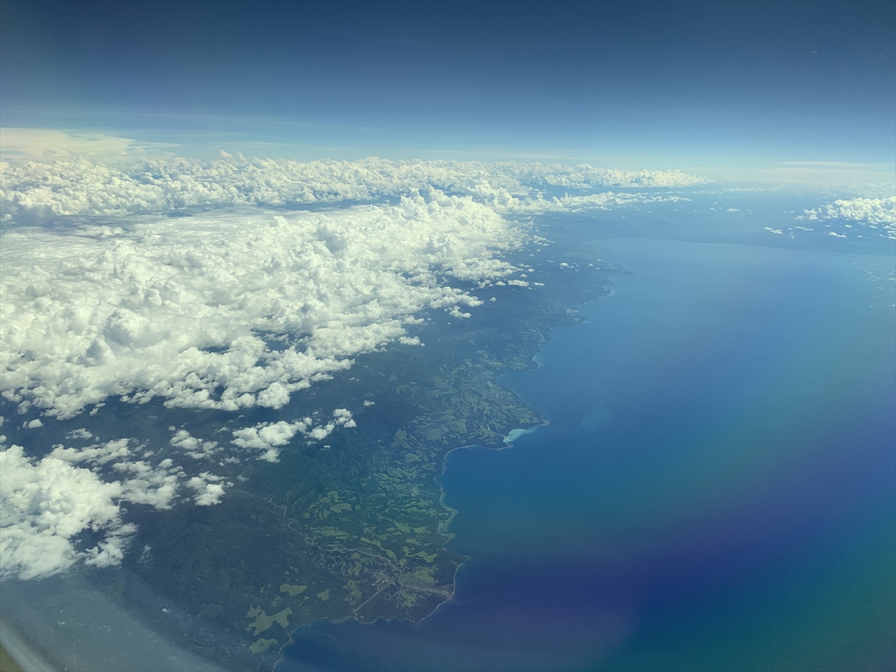JQ25便 ニューギニア上空