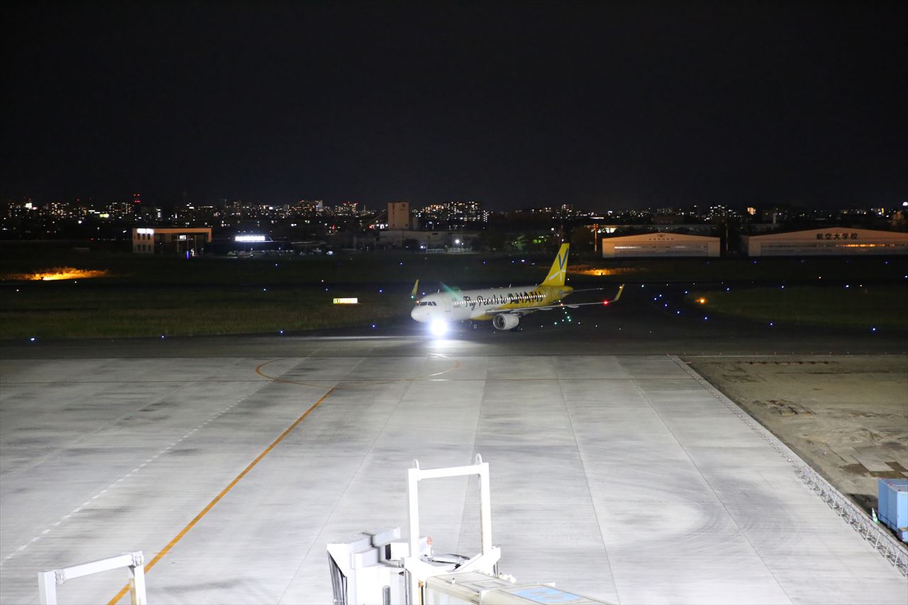 JA08VA 関西→宮崎線 MM189が宮崎空港に到着