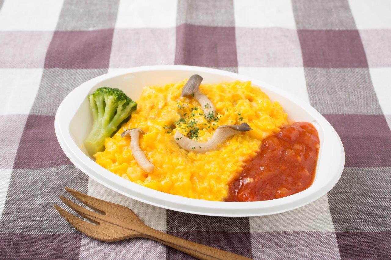 バニラエア とろっとたまごのチキンオムライス